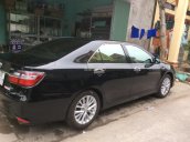 Cần bán lại xe Toyota Camry năm 2016 màu đen, giá 960 triệu