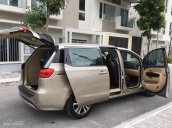 Cần bán Kia Sedona máu dầu, sản xuất 2016, màu vàng, nhập khẩu