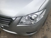 Cần bán xe Toyota Camry 2.4G đời 2010, màu bạc, xe gia đình, giá 690tr