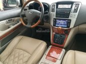 Bán xe Lexus RX 330 model năm 2005, màu vàng cát, nhập khẩu, rất mới