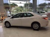 Bán xe Toyota Corolla đời 2017, màu trắng