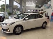 Bán xe Toyota Corolla đời 2017, màu trắng