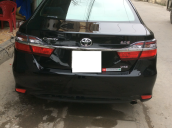 Cần bán lại xe Toyota Camry năm 2016 màu đen, giá 960 triệu