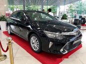 Bán Toyota Camry đời 2017, màu đen