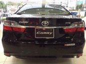 Bán Toyota Camry đời 2017, màu đen