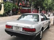 Cần bán gấp Toyota Cressida đời 1992, màu bạc, nhập khẩu nguyên chiếc, giá chỉ 240 triệu