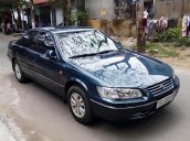 Cần bán gấp Toyota Camry XLi 2.2 đời 1998, màu xanh lam xe gia đình, giá chỉ 275 triệu