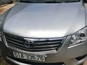 Cần bán xe Toyota Camry 2.4G năm 2010, màu bạc