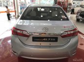 Cần bán Toyota Corolla Altis 1.8G (CVT) đời 2018, màu bạc, giao ngay, hỗ trợ trả góp lãi suất cố định