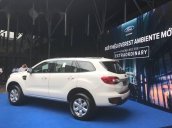 Cần bán xe Ford Everest MT đời 2017, màu trắng, 899tr