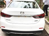 Bán xe Mazda 6 năm 2017, màu trắng, 860 triệu