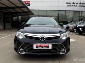 Bán Toyota Camry 2.0E đời 2016, màu đen, model 2017