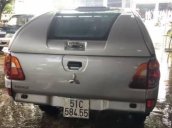 Bán Mitsubishi Triton đời 2010, màu bạc