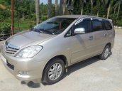 Bán Toyota Innova 2.0G sản xuất 2010, màu vàng 