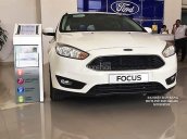 Bán Ford Focus Trend 1.5L 2017, màu trắng, giá tốt