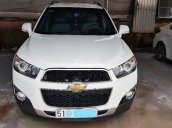 Bán Chevrolet Captiva LTZ 2.4 AT đời 2013, màu trắng xe gia đình, 530tr