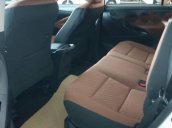 Bán Toyota Innova đời 2017, màu trắng, giá tốt