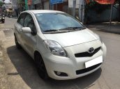 Cần bán Toyota Yaris đời 2010, màu trắng, xe nhập, giá tốt