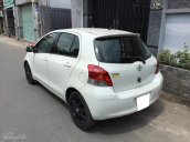 Cần bán Toyota Yaris đời 2010, màu trắng, xe nhập, giá tốt