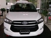 Bán Toyota Innova đời 2017, màu trắng, giá tốt