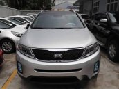 Cần bán Kia Sorento đời 2017, màu bạc