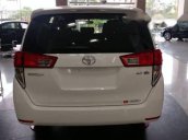 Bán Toyota Innova đời 2017, màu trắng, giá tốt