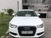 Cần bán lại xe Audi A6 2.0TFSI sản xuất 2014, màu trắng