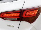 Bán xe Hyundai Santa Fe 2.4 đời 2017, màu trắng