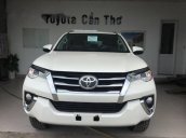 Cần bán Toyota Fortuner đời 2017, màu trắng, nhập khẩu nguyên chiếc