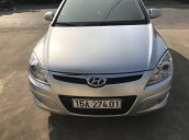 Bán xe Hyundai i30 CW AT đời 2009, màu bạc số tự động, 375tr