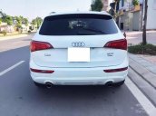 Cần bán xe Audi Q5 2.0T đời 2010, màu trắng, nhập khẩu