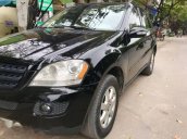 Bán xe Mercedes ML350 2005, màu đen chính chủ