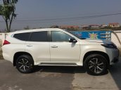 Cần bán Mitsubishi Pajero Sport 4*4 đời 2017, màu trắng, nhập khẩu