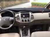 Bán xe Toyota Innova 2.0E đời 2016, màu bạc