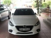 Cần bán lại xe Mazda 3 đời 2015, màu trắng xe gia đình