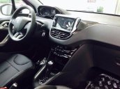 Bán xe Peugeot 208 Facelift đời 2015, màu trắng, xe nhập