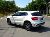 Bán xe Mercedes GLA 250 4Matic năm 2014, màu trắng, nhập Đức, bảo hành hãng 1 năm, lý lịch rõ ràng