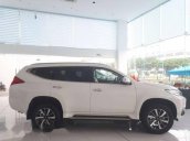 Bán xe Mitsubishi Pajero Sport đời 2017, màu trắng, xe nhập