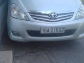 Bán Toyota Innova đời 2011, màu bạc 