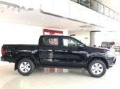 Bán Toyota Hilux AT đời 2017, màu đen, nhập khẩu nguyên chiếc, giá tốt