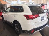 Bán ô tô Mitsubishi Outlander 2.4 CVT đời 2017, màu trắng, nhập khẩu