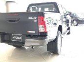 Bán Toyota Hilux AT đời 2017, màu đen, nhập khẩu nguyên chiếc, giá tốt