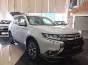 Bán ô tô Mitsubishi Outlander 2.4 CVT đời 2017, màu trắng, nhập khẩu