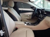 Mercedes C200 2015 đen/kem, cực mới