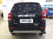 Cần bán Chevrolet Captiva Revv đời 2017, màu đen
