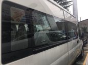 Bán xe Ford Transit năm 2017 màu bạc, giá 799 triệu