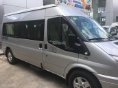 Bán xe Ford Transit năm 2017 màu bạc, giá 799 triệu