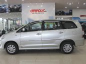 Bán Toyota Innova E 2.0 MT năm 2013, màu bạc, giá tốt