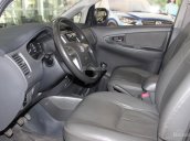 Bán Toyota Innova E 2.0 MT năm 2013, màu bạc, giá tốt