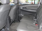 Bán Toyota Innova E 2.0 MT năm 2013, màu bạc, giá tốt